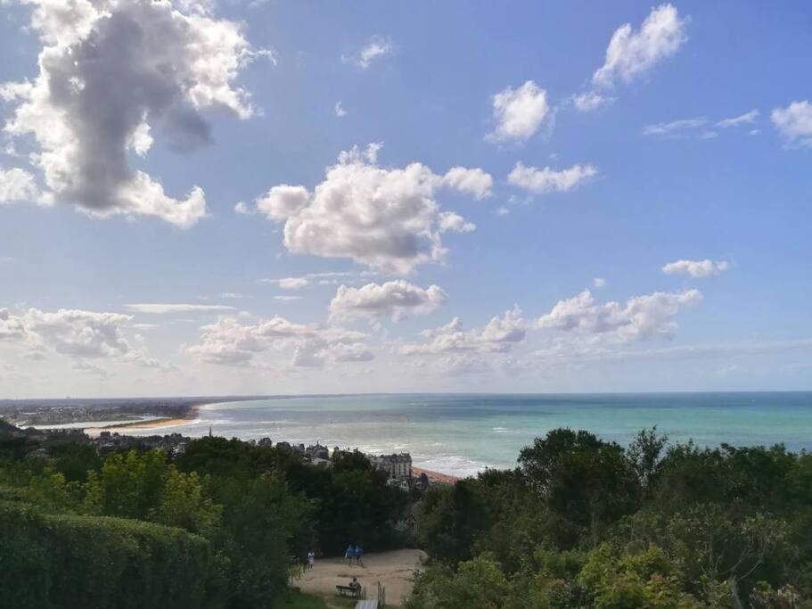 Appartement Duplex Cosy Au Calme A 50M De La Plage Houlgate Bagian luar foto